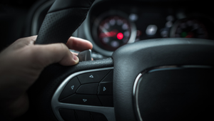 ¿Qué son las levas de un coche?